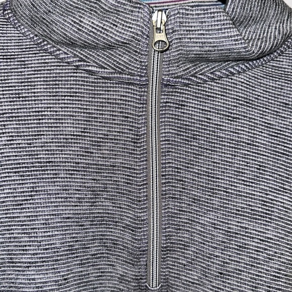 Robert Graham Classic Fit Sweater Size XL - Picture 2 of 8